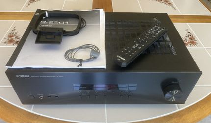 Yamaha R-S201 with Remote, Manual & Antennas 