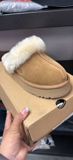 Uggs size 6