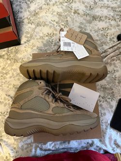 Yeezy boot rock