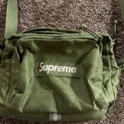 Supreme Shoulder Bag (SS19) Olive Green