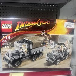 Lego Indiana Jones 7622-1 Race For The Stolen Treasure 