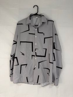Men’s shirt size medium