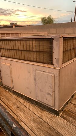 Heat pump (3) ton 230 volts (3) phase