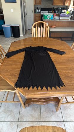 Used Black Halloween witch gown large 12-14