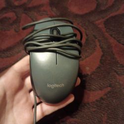 10$ logitech