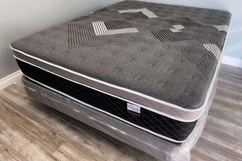 King Oasis Thermal Comfort Europillow Top 12inch Matres!!