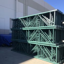 PALLET RACKING/SHELVING