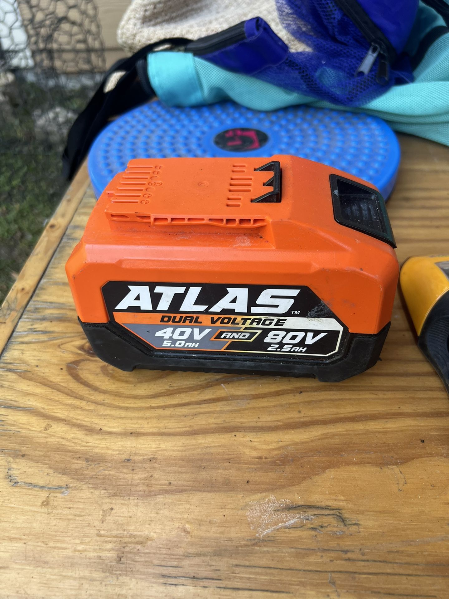 Atlas Dual V. 40v. 80v Battery