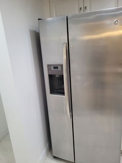 Refrigerator 33"