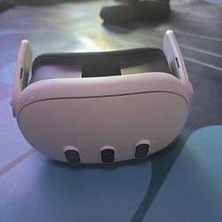 Meta Quest 3 512GB VR Headset – Like New w/ Controllers