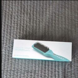 Moroccanoil Smooth Style Ceramic Heated Brush