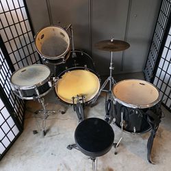Youth drum kit