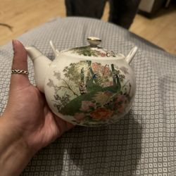 Teapot Authentic 