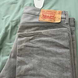 Grey Levis 501 size 36x32