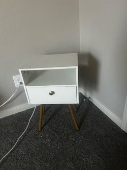 White Mid-Century Nightstand with Drawer