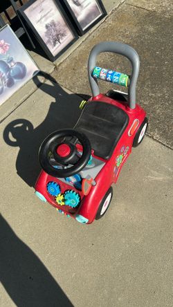Radio Flyer Red Toddler Car 