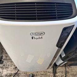 DeLonghi Pinguino Portable Air Conditioner – UV Carelight
