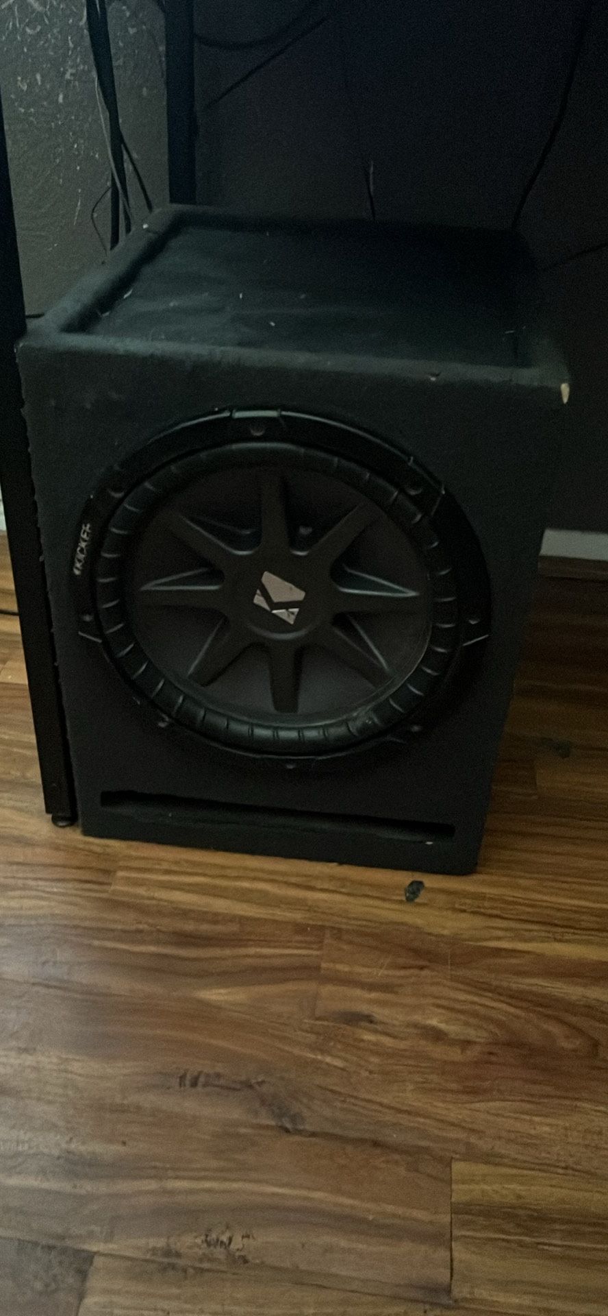 12’ kicker subwoofer
