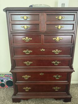 Dresser Set