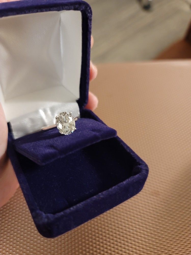 ALERT !!! DISCOUNTED 3 CARAT MOSANNITE Great Starter Ring !