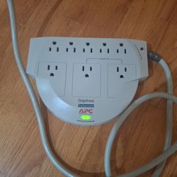 APC SurgeArrest Professional 8-Outlet Surge Protector PRO8T2