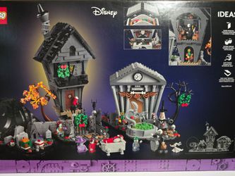 The Nightmare Before Christmas Large Leo Set (unopened)