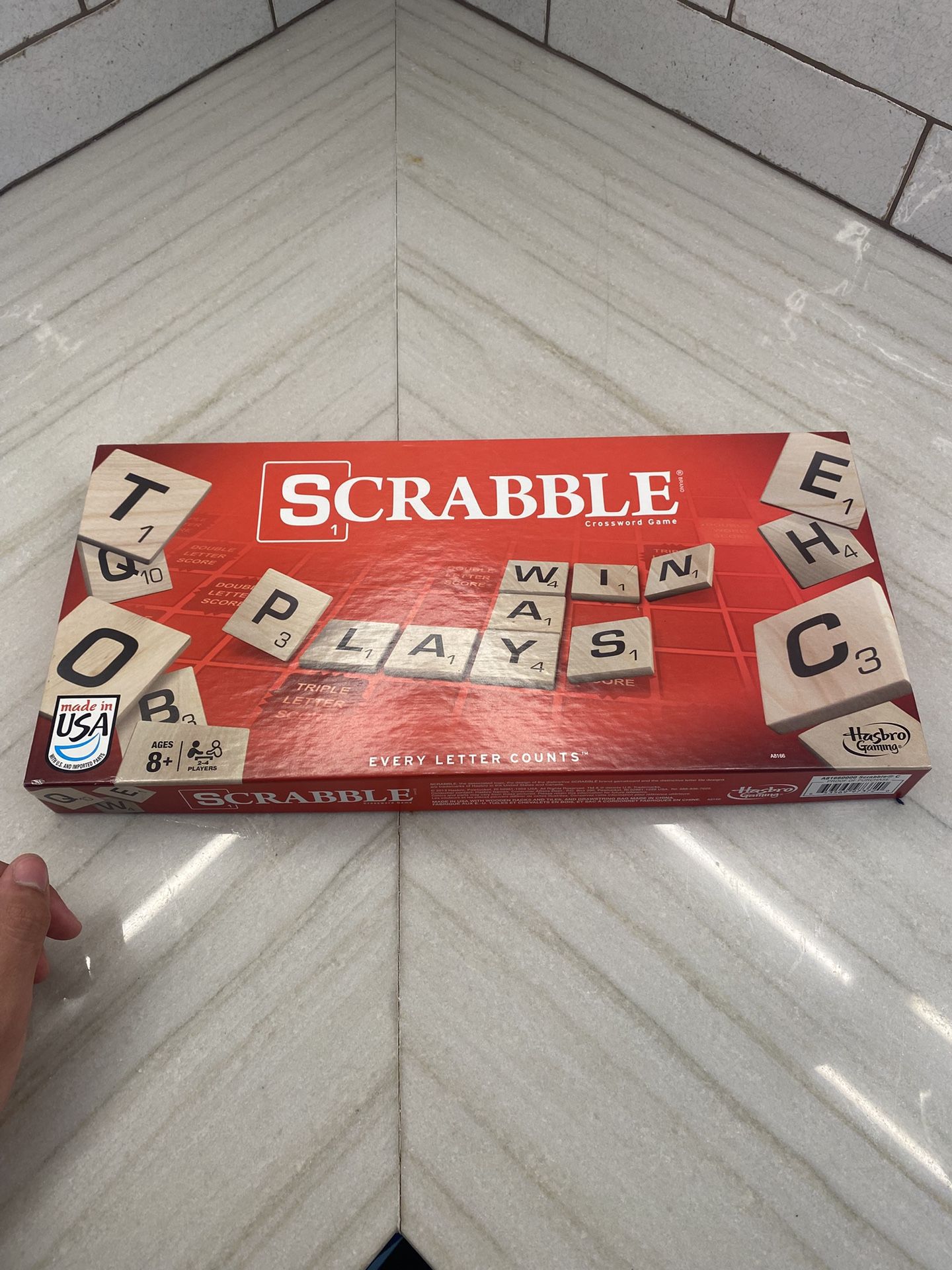 Scrabble Board Game – Crossword New Factory Sealed – 2013 Hasbro Complete