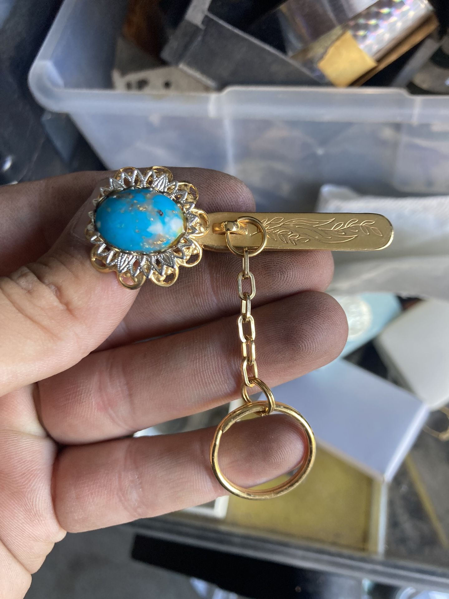 Vintage 50’s Kings Key Finder Purse Clip Goldtone w Faux Stone Brand New & Boxed