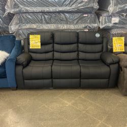 Maverick Motion Reclining Sofa