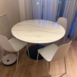 Dinner Table Plus 4 Chairs 