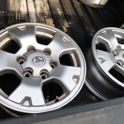 2015 Toyota Tacoma Factory Wheels (4)