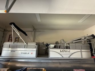 2021 Lowe Tritoon