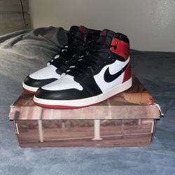Air Jordan 1 Retro High OG ‘Black Toe Reamagined’