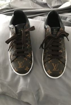 Louis Vuitton sneakers size 8.5