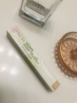 NIB Clinique Even Better Concealer Multi Color Available