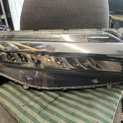 2018-20 HONDA CLARITY RIGHT HEADLIGHT 