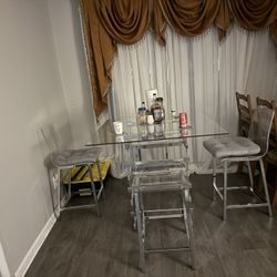 Por Motivo De Viaje Se Venden Lindos Muebles 