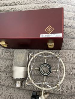 TLM-103 NEUMANN MIC 🎙️ LIKE NEW + WOODEN CASE + SHOCK MOUNT