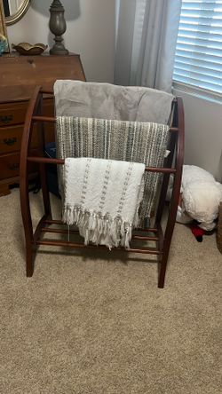 Blanket Rack 