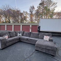 Spacious Ashley Sectional ( Delivery Offered ) 