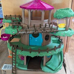 Woodzie Tree House 