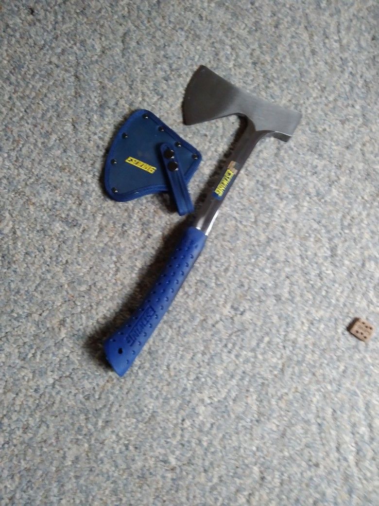 ESTWING.   CAMPERS  16 INCH  HATCHET &  SHEATH. NEW NEVER USED. 