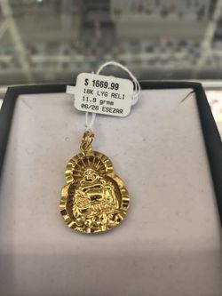 18k solid gold boda pendant layaway available 10% down if you interested please make sure you ask for Maribel thank you