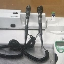 Welch Allyn 767 Integrated Wall Set Otoscope Ophthalmoscope Temp BP MO