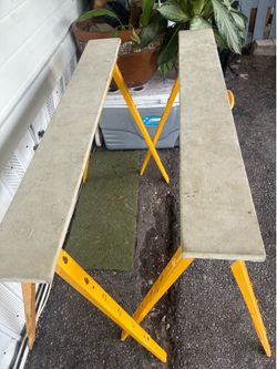 Heavy Duty Folding Sawhorse
