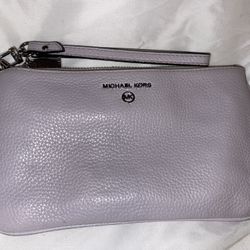 michael kors wristlet 