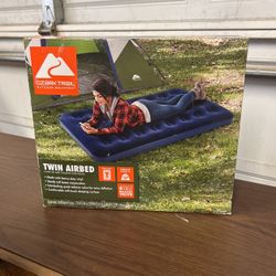 Air Mattress 