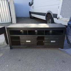 Altamonte Media Console In Black, 70 Inch