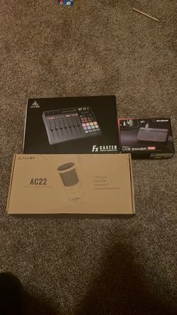 Full streamer setup console/pc/mobile/podcast