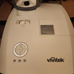 VIVITEK D755WTI PROJECTOR 